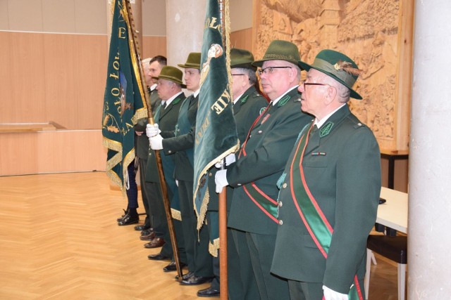 Podczas sesji sejmiku wręczono Odznaki Honorowe za Zasługi dla Województwa Lubuskiego. Wyróżnienia odebrali: przedstawiciele Koła Łowieckiego nr 5 „Cietrzew” w Żarach oraz Wojskowego Koła Łowieckiego „Diana” w Sulechowie, a także członkowie Lubuskiego Zespołu Pieśni i Tańca im. Ludwika Figasa w Zielonej Górze: Krzysztof Drozdek, Alina Marciniak, Lidia Remblewska-Drozdek, Joanna Sobczyk.