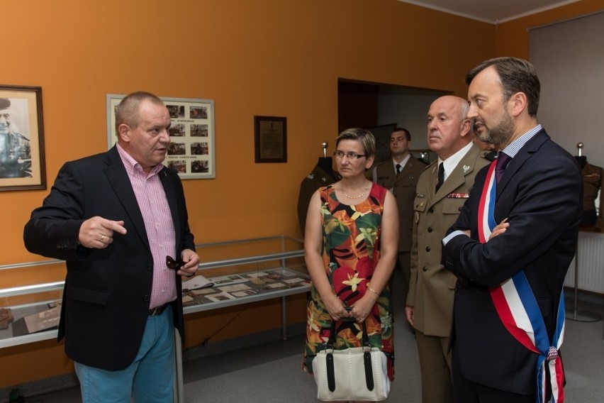 Do pancernej stolicy Polski, przybył z wizytą burmistrz miasta Saint Omer - François Decoster (zdjęcia)