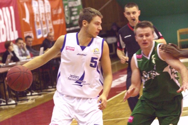 Kielczanin Marcin Nowakowski jest najlepszym Polakiem grającym w drużynie Jezierowców.