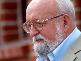 Krzysztof Penderecki zasadzi dąb w Bydgoszczy