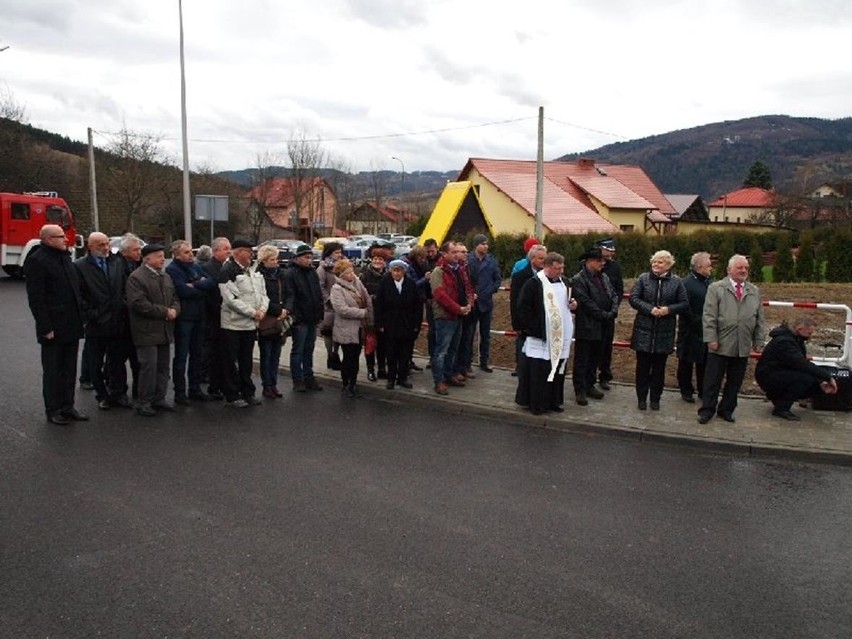 Beskidy: Droga na górę Żar przebudowana i poświęcona [ZDJĘCIA]