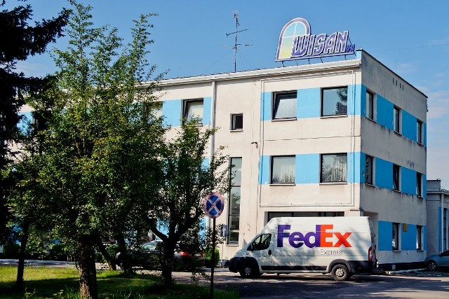 Na szlaku znajdzie się Skopanie Osiedle z fabryką Wisan. Przed wojną była to fabryka tekstyliów i spadochronów.