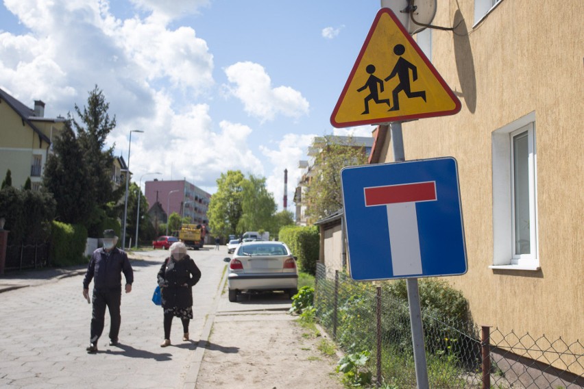 Takie rzeczy tylko w Słupsku. Budowa ulicy Chełmońskiego odcina mieszkańców Koszalińskiej i to zgodnie z prawem (zdjęcia)