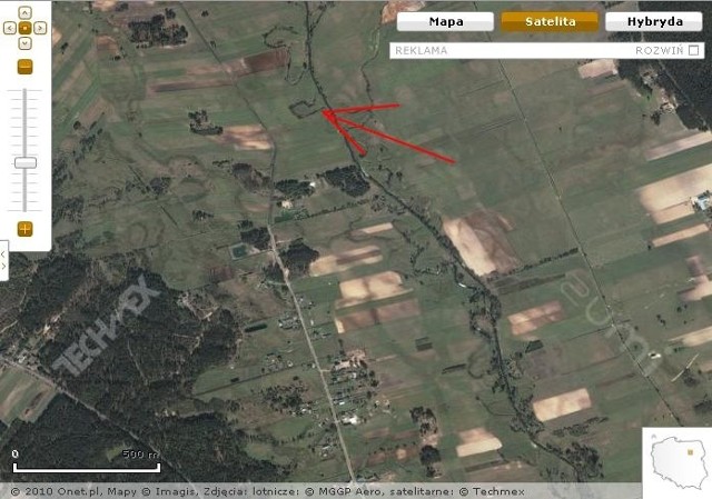 Czytelnik przesłał zdjęcie satelitarne ze wskazaniem miejsca, w którym znajdują się śmieci. Dzięki temu szybko zostało ono znalezione.
