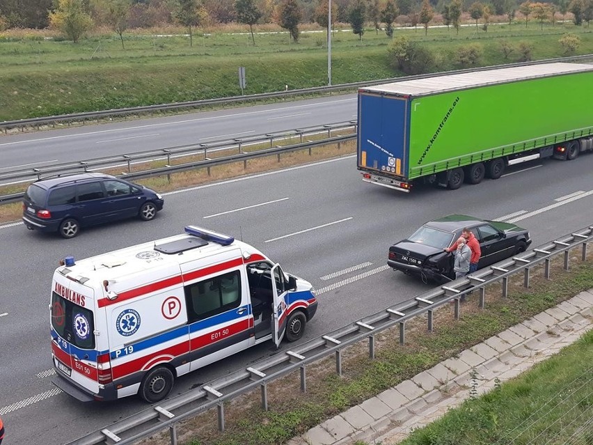 Śmiertelny wypadek na A2 koło Strykowa. Jedna osoba zginęła...