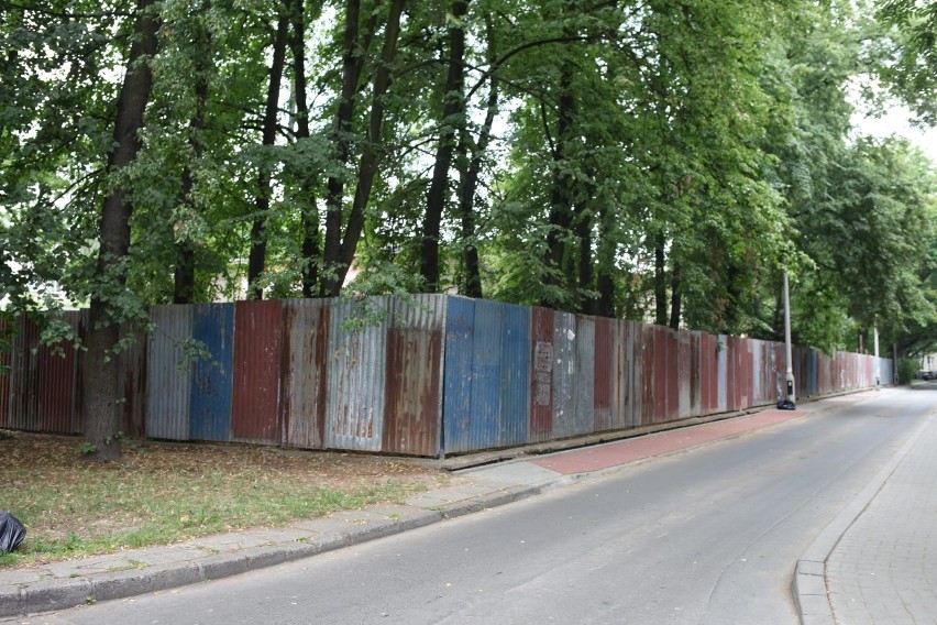 Kraków. Deweloper dalej leje beton na Teatralnym