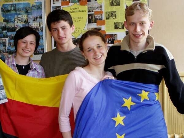 Kazimierscy &quot;Europejczycy&quot; z wizytą w Altenstadt (od lewej): Karolina Zarzycka, Cyprian Pyciak, Małgorzata Biel i Michał Chabinka.