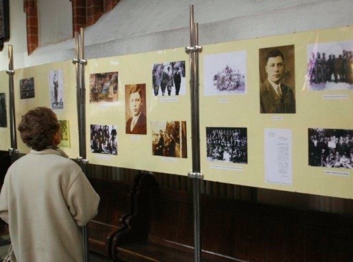 Wystawa dokumentów i zdjęcia z archiwum rodzinnego Kostkowskich (wystawa odbyła się w 2012 roku).