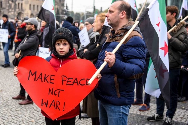 Stop ludobójstwu w Syrii! - manifestacja na placu Mickiewicza