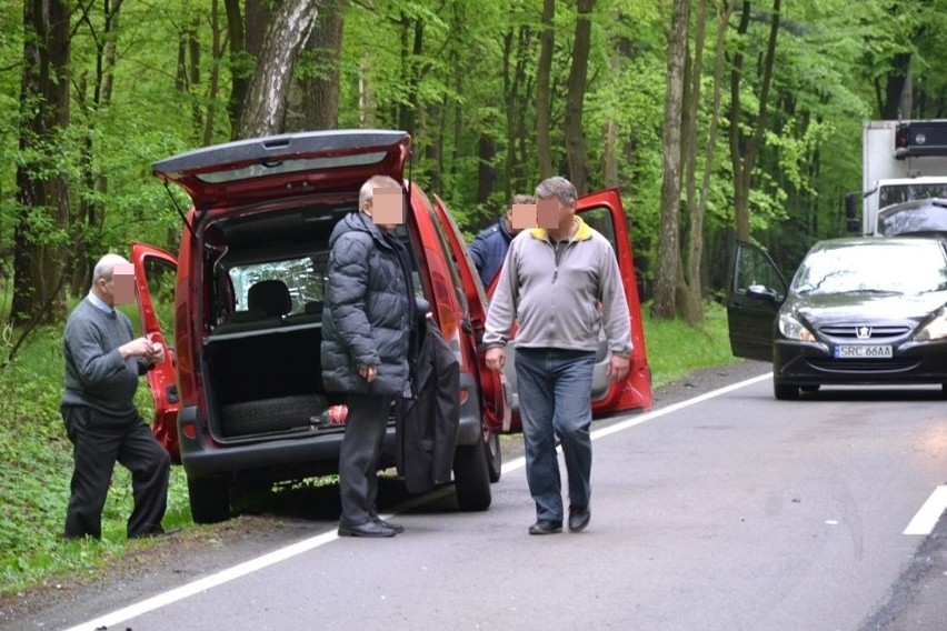 Wypadek w Jankowicach: Zderzenie bmw z mercedesem. W wypadku...