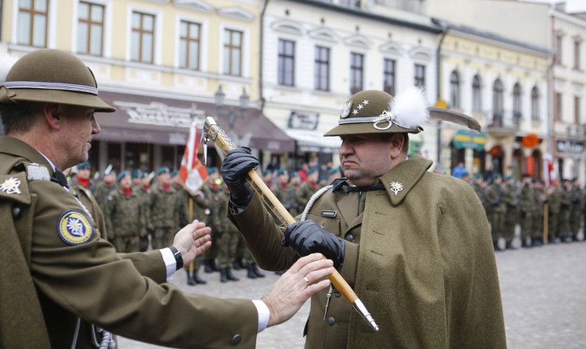 Ceremonia przekazania dowodzenia 21. Brygadą Strzelców...