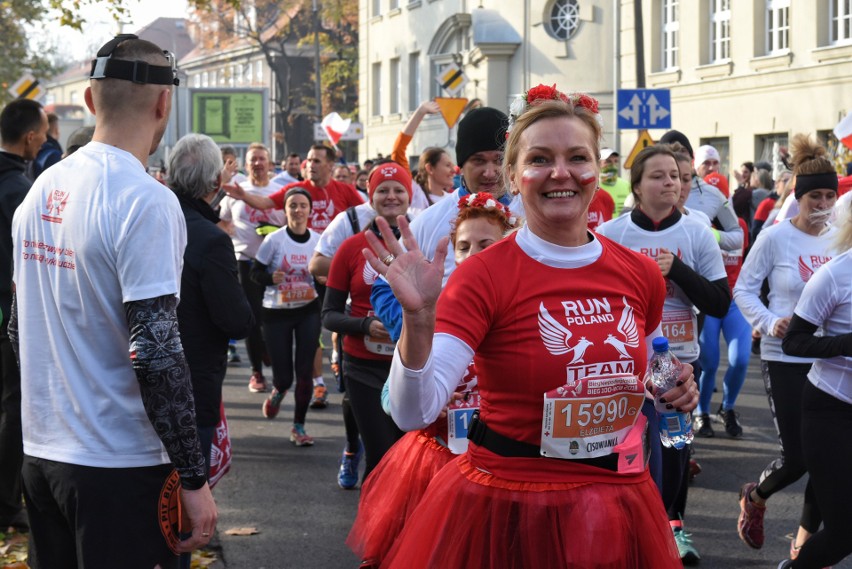 O godz. 11.11 z ul. Solnej wystartował Bieg Niepodległości....