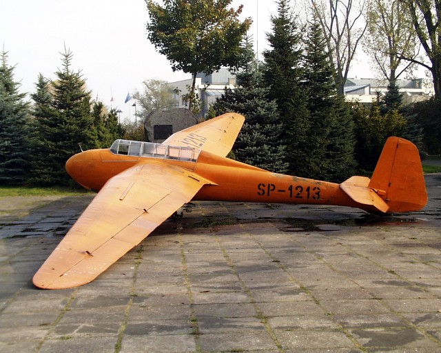 Unikatowe szybowce z Muzeum Lotnictwa Polskiego w Krakowie przejdą renowację. Udało się pozyskać dofinansowanie