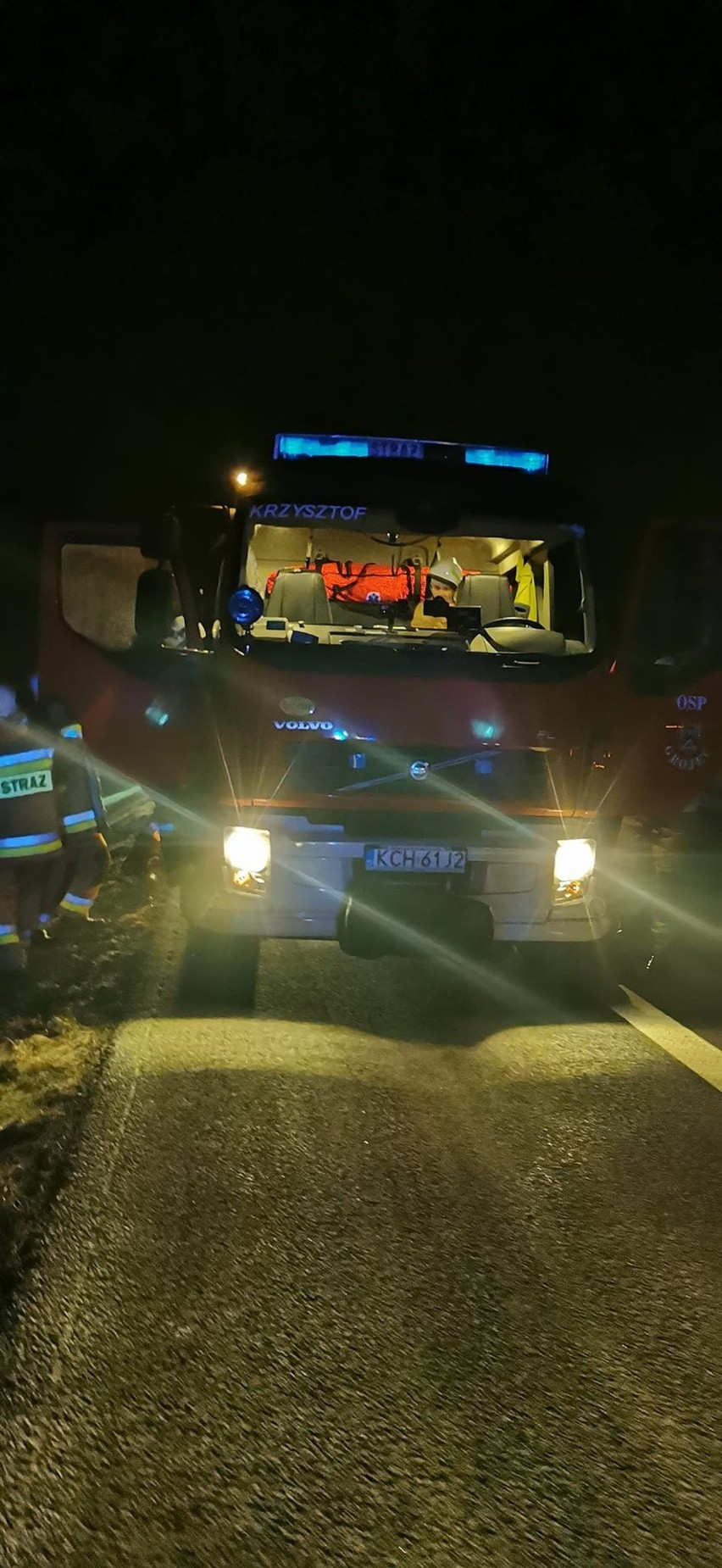 Kolizja na autostradzie A4. Kamper zjechał z drogi i wpadł do rowu. Zobacz ZDJĘCIA