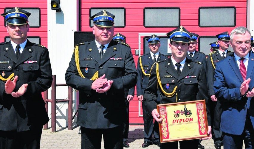Dyplom komendanta głównego Państwowej Straży Pożarnej...