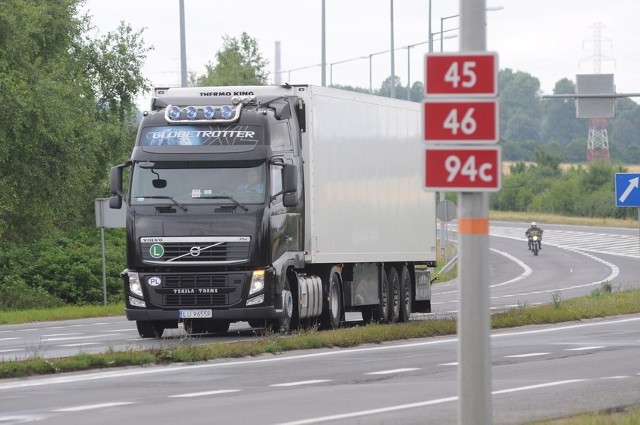 Wprawdzie remont wiaduktu trwa od jesieni ubiegłego roku, ale teraz wchodzi w taki etap, że częściowe zamknięcie drogi jest konieczne.