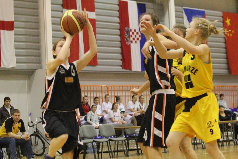 Unia Basket we Wła-Basket 2012