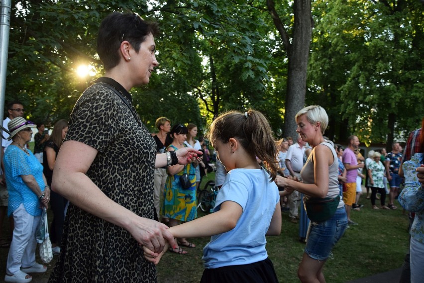 Ogrody Branickich. Potańcówka miejska na Dni MIasta Białegostoku 2019