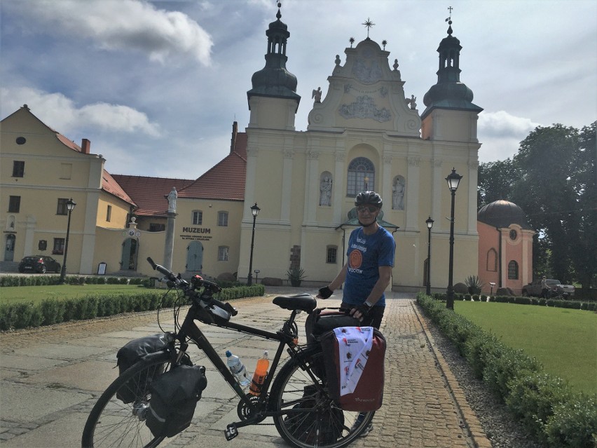 Tomasz Furman z Inowrocławia objechał na rowerze wojeówdztwo...