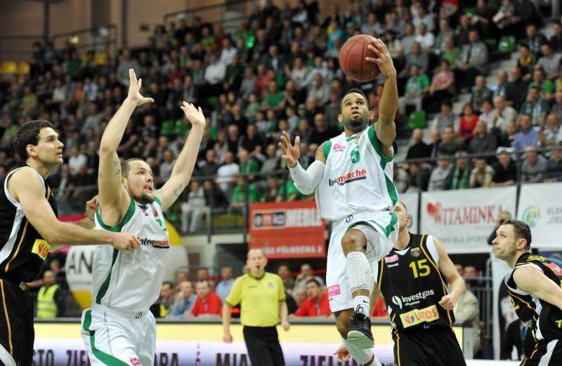 Koszykówka. Zastal vs Trefl Sopot  90 : 81...