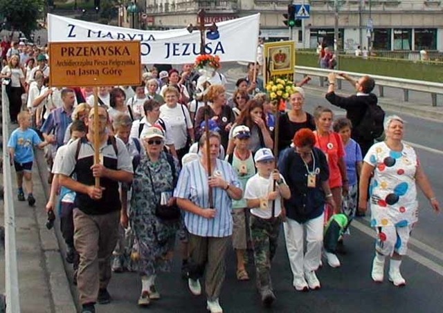 Trzon grupy "Kazimierz" (na zdjęciu) co roku tworzą ci sami pątnicy. 