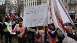 Protest pracowników ośrodków doradztwa rolniczego przed ministerstwem rolnictwa [zdjęcia]