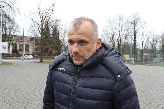 Trener Dariusz Daszkiewicz nie jest już trenerem siatkarzy Effectora.  