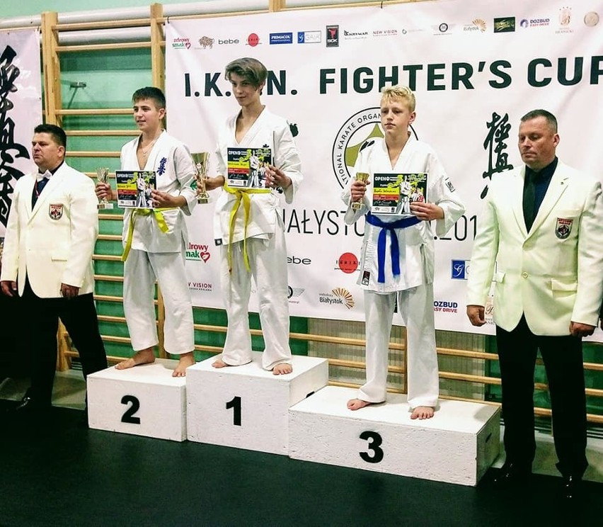 Sukces klubu Shiro na turnieju w Białymstoku. Młodzi karatecy z Bilczy i Chęcin z medalami 