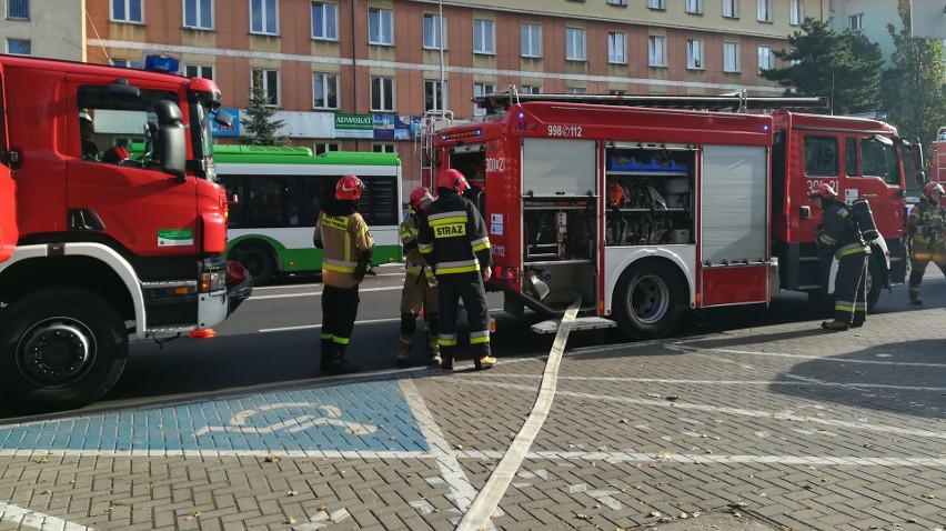 Ul. Skłodowskiej-Curie: Pożar w Barze Express. Na kuchence zapalił się olej. Lokal będzie dziś nieczynny [ZDJĘCIA]