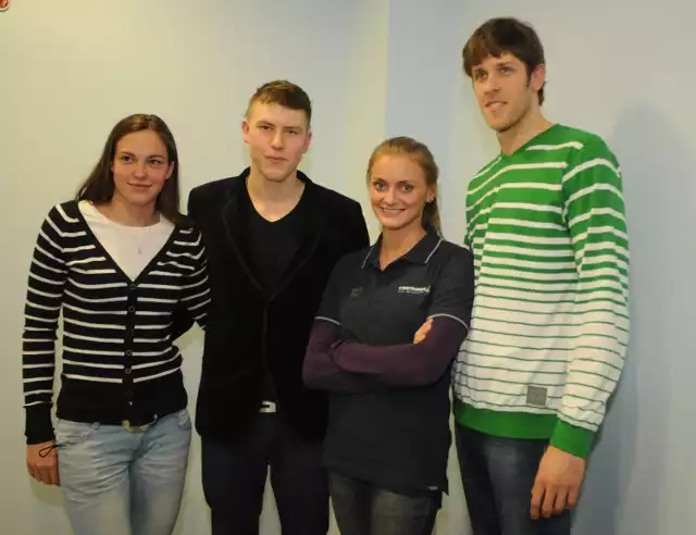 Łódzcy pływacy bardzo dobrze spisali się w Poznaniu. Od lewej: Ewa Ścieszko, Krzysztof Jankiewicz, Aleksandra Urbańczyk-Olejarczyk, Marcin Babuchowski.
