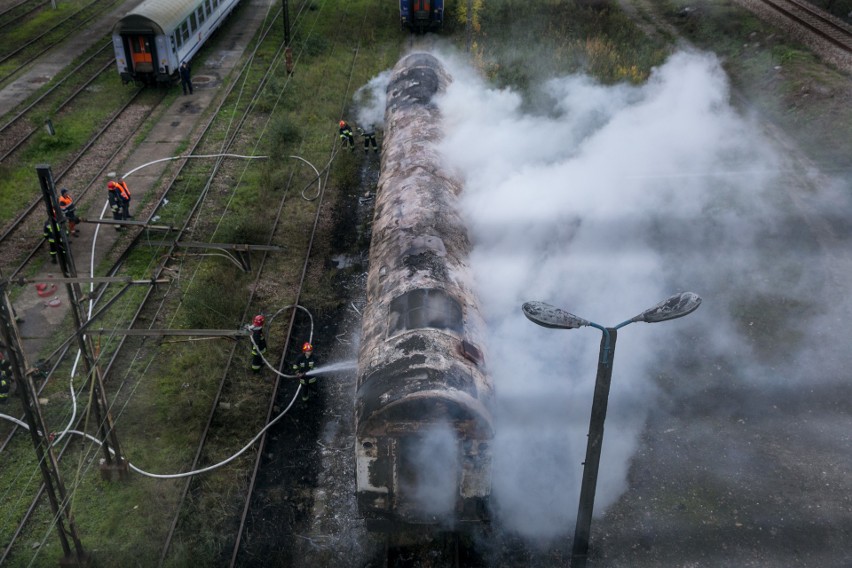 Spłonął wagon kolejowy na dworcu w Płaszowie