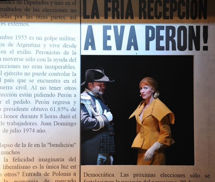 Sceny z musicalu "Evita" w poznańskim Teatrze Muzycznym