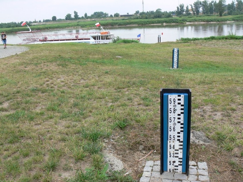 Susza dotyka województwo świętokrzyskie - mogą być kłopoty z wodą. Szczególnie narażone są gminy powiatów włoszczowskiego i koneckiego 