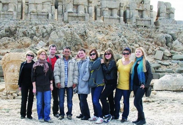 Uczniowie i nauczyciele przy okazji wizyty w Turcji mieli okazję bliżej poznać jej mieszkańców i zwiedzić ciekawe miejsca