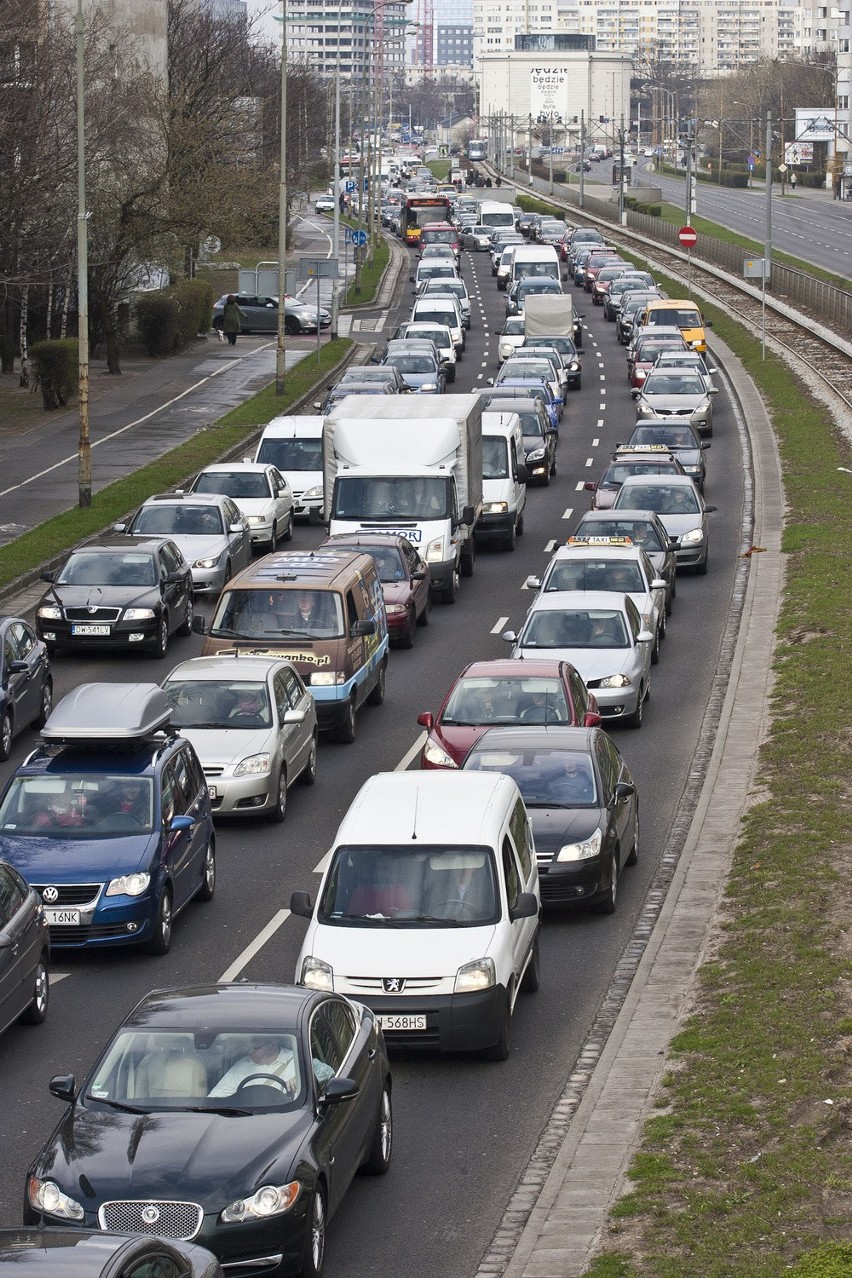 Znów chaos na Legnickiej i pl. Jana Pawła II (ZDJĘCIA, FILM)