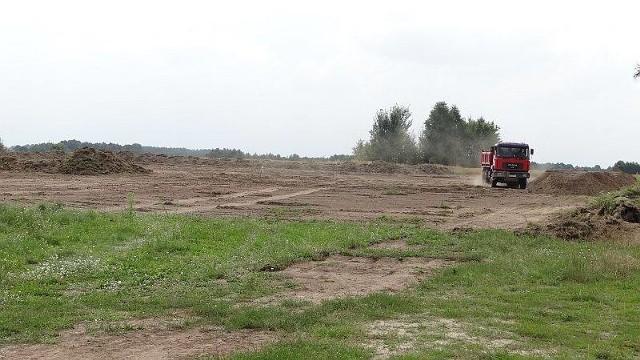 Stare boisko w Suskowoli zamieni się w nowoczesny obiekt z trybunami dla ponad 500 osób.