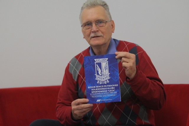 Kazimierz Niewitecki prezentuje wyjątkową książkę dla środowiska pływackiego w Poznaniu i Wielkopolsce