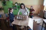 Dzieci z SP nr 2 w Słupsku pomagają potrzebującym (zdjęcia)