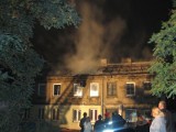 Pożar na Stodólnej we Włocławku. Podpalenie - rzucony koktajl mołotowa?! [wideo, zdjęcia]