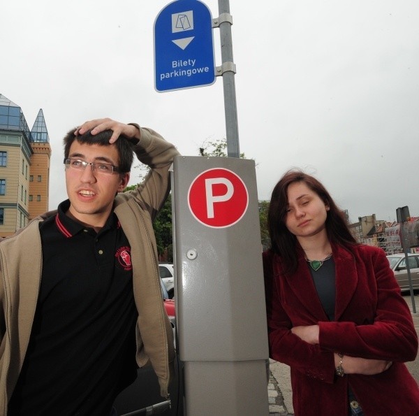 - Bezpłatny parking to dobry pomysł - uważają studenci UO Agata Majcherczyk i Maciej Zieliński.