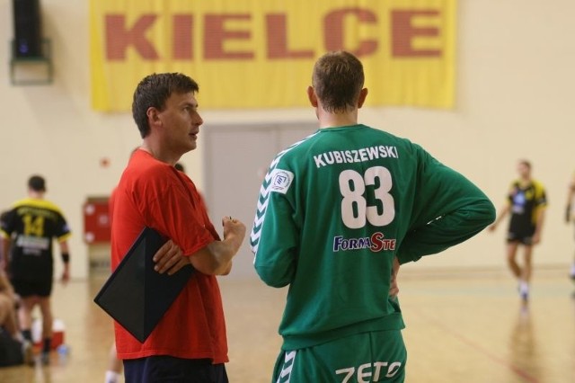 Rafał Bernacki (z lewej) będzie trenerem-konsultantem w BKS Stalprodukt Bochnia.