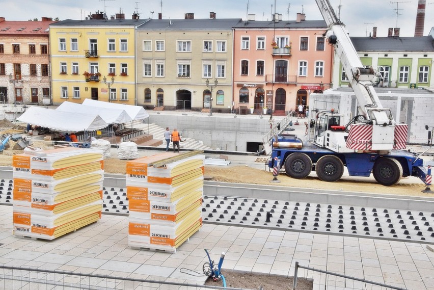 Trwa rewitalizacja Starego Rynku w Częstochowie....