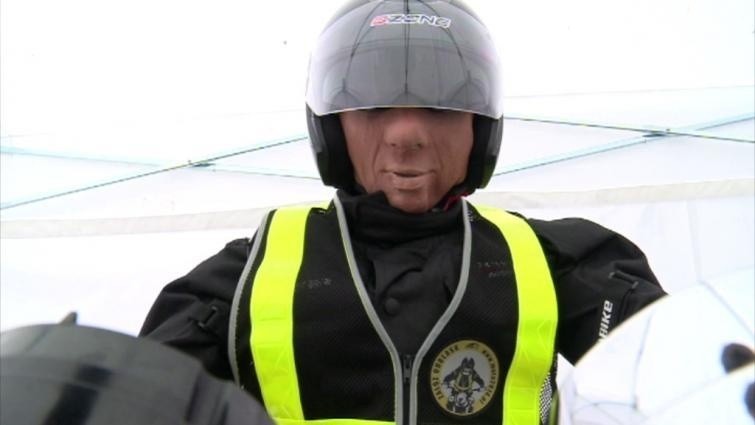 Crash test z udziałem motocykla. "Nie ma szans, by to...