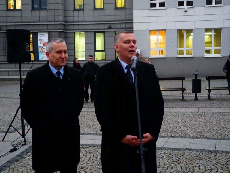 Rynek Kościuszki. Tomasz Siemoniak odwiedził Białystok. Briefing ministra obrony narodowej (zdjęcia, wideo)
