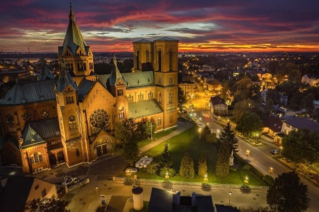 Potrzebny jest remont dachu kościoła św. Stanisława BM na starym mieścieZobacz kolejne zdjęcia/plansze. Przesuwaj zdjęcia w prawo naciśnij strzałkę lub przycisk NASTĘPNE