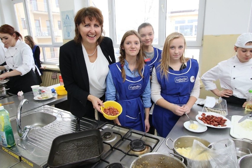 Smaki Niemiec znają jak mało kto. Młodzi kucharze z Kielc gotowali w ciekawym konkursie
