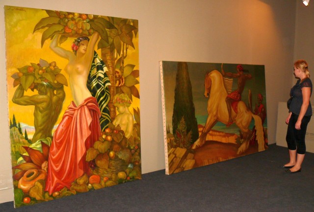 Prace Norblina z indyjskiego pałacu przygotowywane do ekspozycji w muzeum w Stalowej Woli.