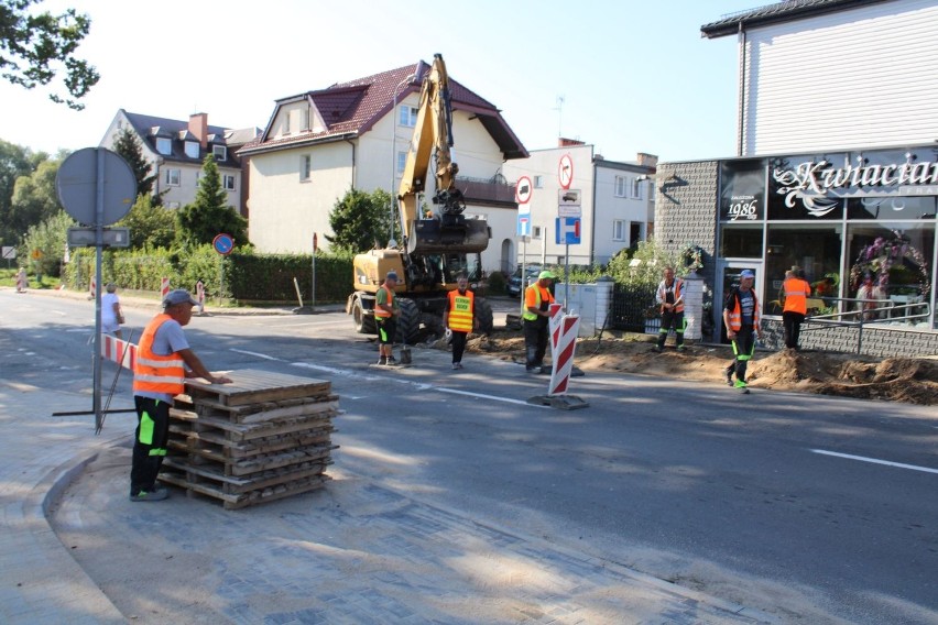 Trwa remont ulicy Franciszkańskiej w Koszalinie. Koszt prac to 2,4 mln zł [ZDJĘCIA]