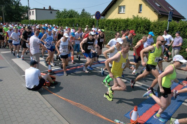 Unisławskie biegi przyciągnęły 411 miłośników królowej sportu. Rywalizowali w półmaratonie lub na 10 km.