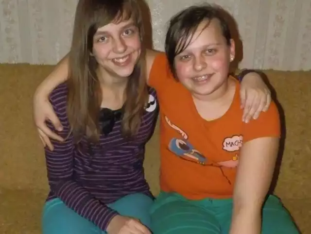 Magda (po lewej), obok jej młodsza siostra Ewelina